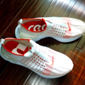 Nike React Phantom Run Sneakers Size 10.5